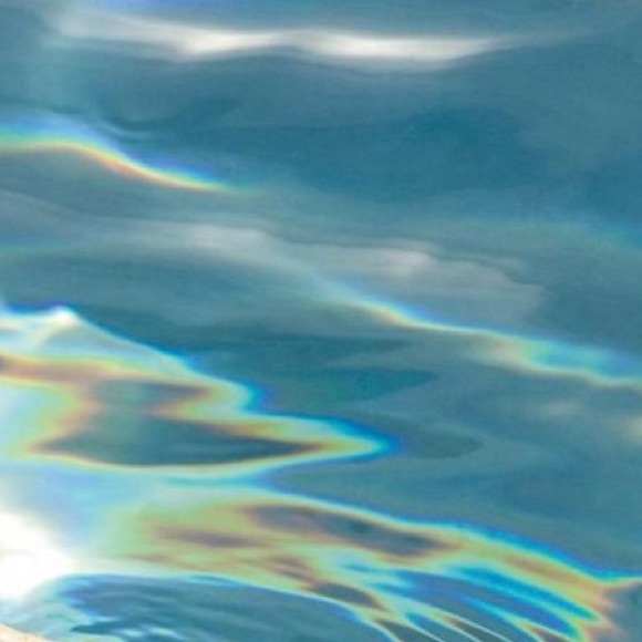 Meet your Posher, Amanda - Picture 1 of 1